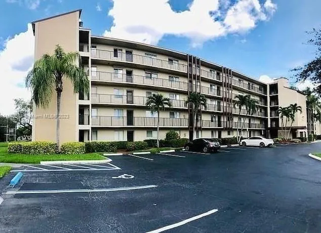 7740 NW 50th St #106, Lauderhill, FL 33351 - MLS A11502584 for Rent