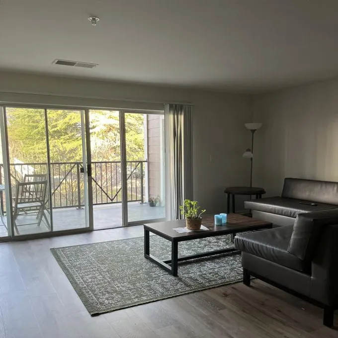 Furnished Charlottesville, Albemarle County room for rent in 4 Bedrooms, Apartment for 850 per month. Room ID 4739424