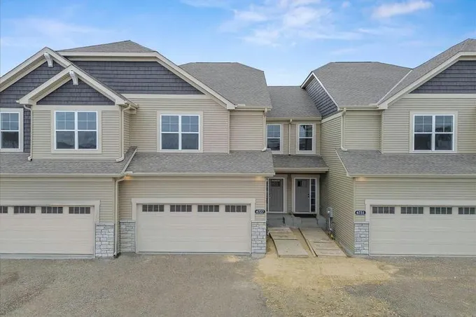 6727 BLUESTEM WAY, Minnetrista, MN 55331 Townhouse For Sale  MLS# 6480067