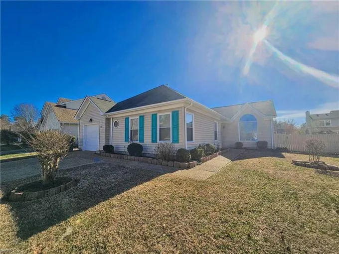 850 WEYANOKE LN, Newport News, VA 23608 Single Family Residence For Sale  MLS# 10517246