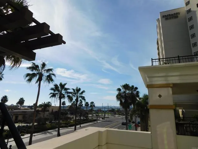 700 W HARBOR 305, San Diego CA 92101 for Sale