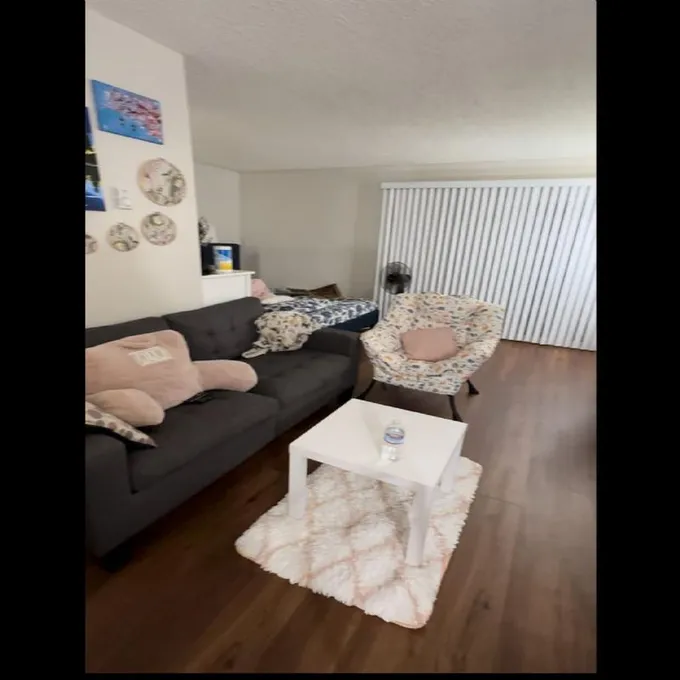 Rental listing in La Mesa, Eastern San Diego. Contact the landlord or property manager direct about rental.