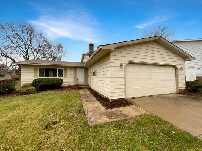 2791 NOTTINGHAM DR, Parma, OH 44134 Single Family Residence For Sale  MLS# 5014780