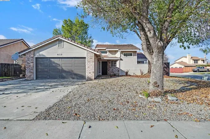 837 Lourence Dr, Tracy, CA 95376 - MLS 41048803 for Sale