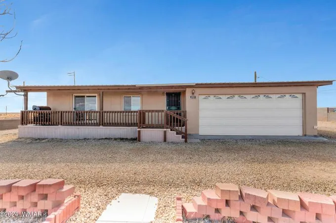 191 Mercury Ln, Winslow, AZ 86047 - MLS 249426 for Sale