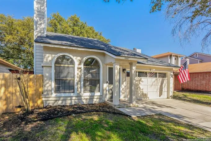 9443 VALLEY MOSS, San Antonio, TX 78250-6410 for Sale