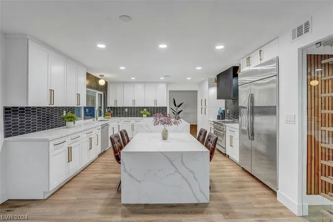 230 DALMATIAN LN, Las Vegas, NV 89107 Single Family Residence For Sale  MLS# 2555958