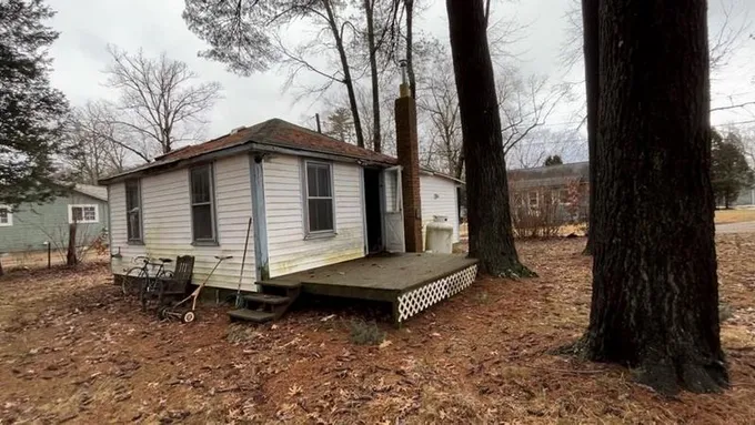 10 Oak Ave, Brookfield, MA 01506 - MLS 73199028 for Sale