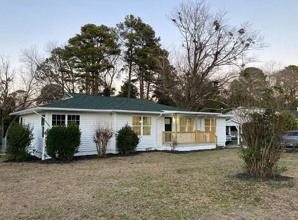 203 Post Ave - Fayetteville, NC 28301 - Home For Rent