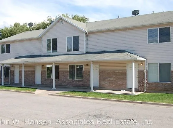 1634 N Angel St - Layton, UT 84041 - Home For Rent