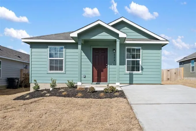 229 Texas Angel Way, Jarrell, TX 76537 for Rent