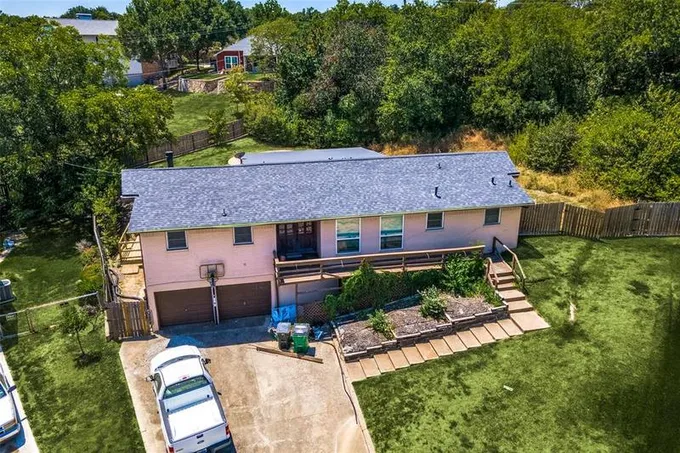 4401 Starlight Drive, Haltom City, TX 76117 for Sale