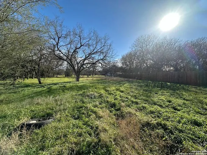 926 Yucca Street, San Antonio, TX 78220 for Sale