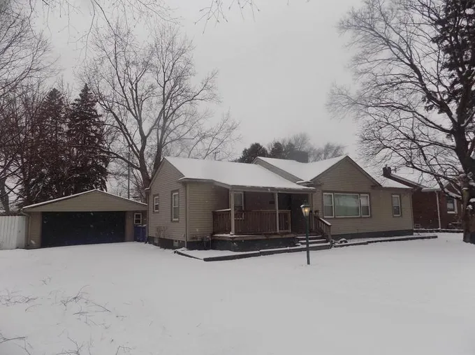 32851 Linderman Ave, Warren, MI 48093 - MLS 50132272 for Rent
