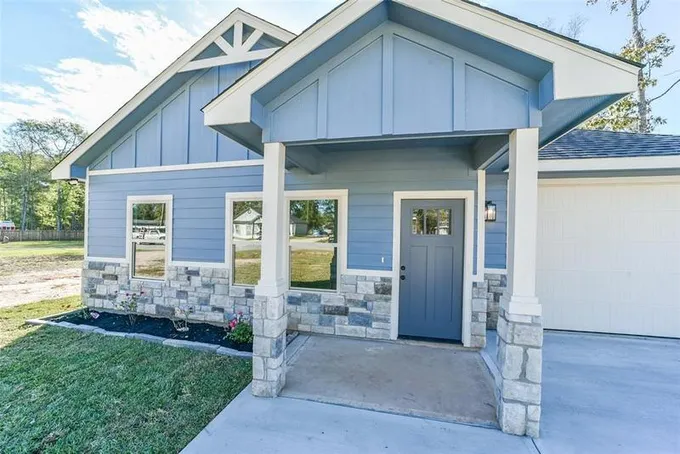 4041 Ben Milam Dr, Willis, TX 77378 for Sale