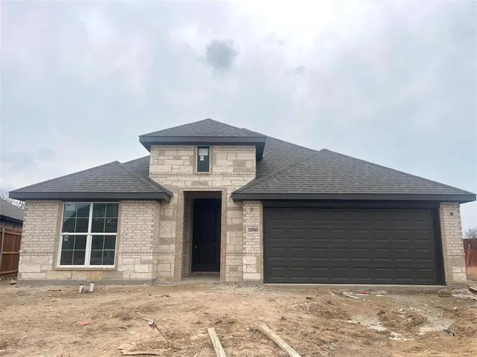 10049 Ginkgo Ln, Fort Worth, TX 76036 for Sale