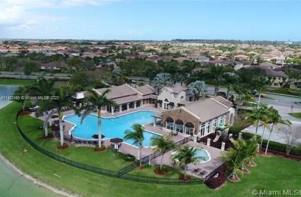 1480 Northeast 33rd Avenue, Unit 110, Homestead, FL 33033 for Sale
