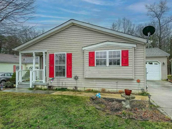 37 Baltusrol Dr Dr, Mays Landing, NJ 08330  624480140 for Sale