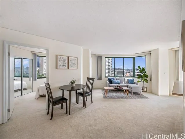 1314 Kalakaua Avenue 1001, Honolulu HI 96826 for Sale