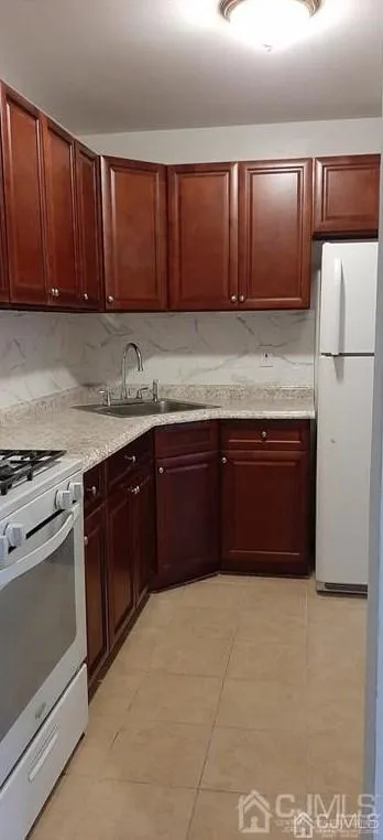 84 College Dr, Edison, NJ 08817 - MLS 2407921R for Rent