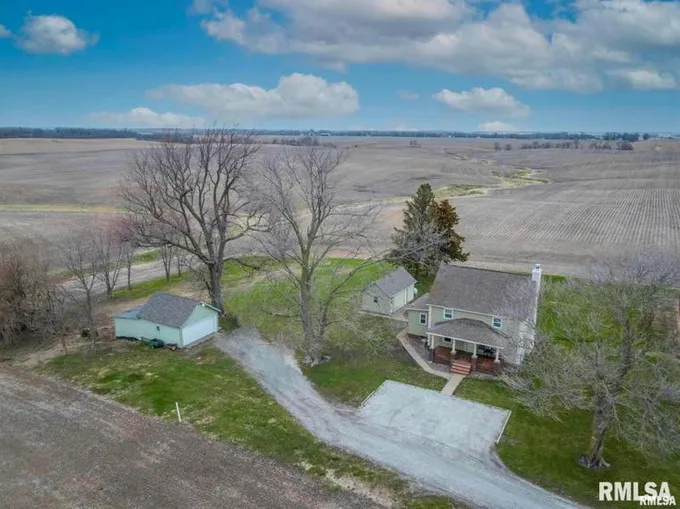1032 335TH ST, New Windsor, IL 61465 Single Family Residence For Sale  MLS# QC4249928