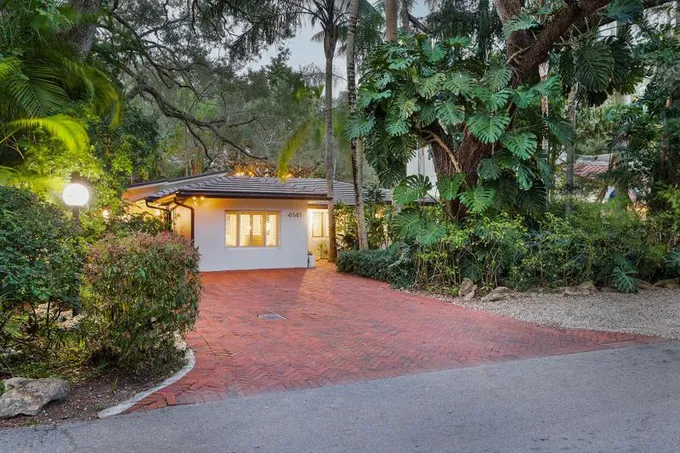 Miami, Miami-Dade County, FL House for sale Property ID: 418862253
