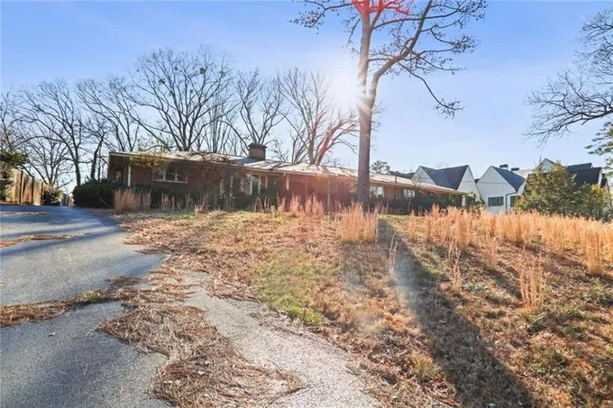 2745 Ridgewood Road Northwest, Atlanta, GA 30327 for Sale