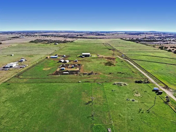 1929 County Road 221, Florence, TX 76527 for Sale