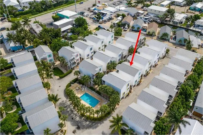 333 25TH STREET OCEAN, MARATHON, FL 33050 Condo/Townhouse For Sale  MLS# 608610