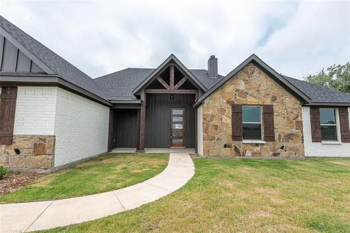 2008 Sky Ranch Rd, Brock, TX 76087 for Sale
