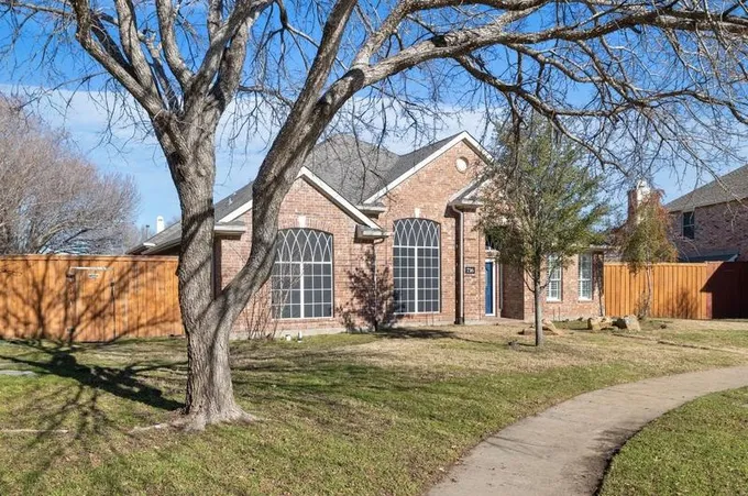 736 Cresthaven Rd, Coppell, TX 75019 - MLS 20510680 for Sale