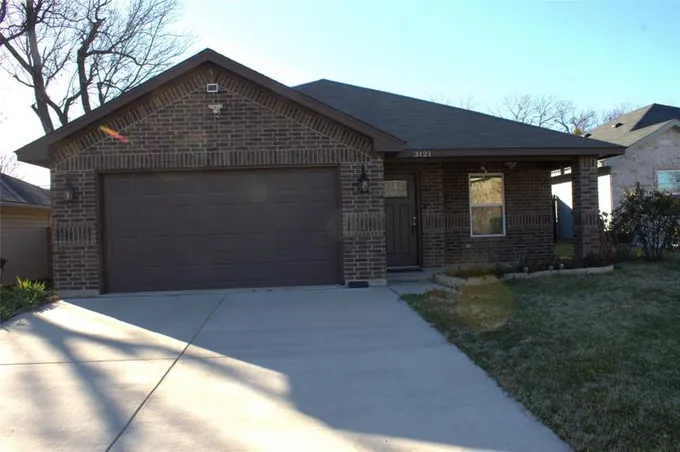 3121 N Houston, Fort Worth, TX 76106 for Sale