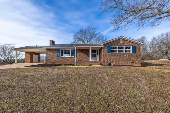 1918 WILKINSVILLE HWY, Gaffney, SC 29340 Single Family Residence For Sale  MLS# 308240