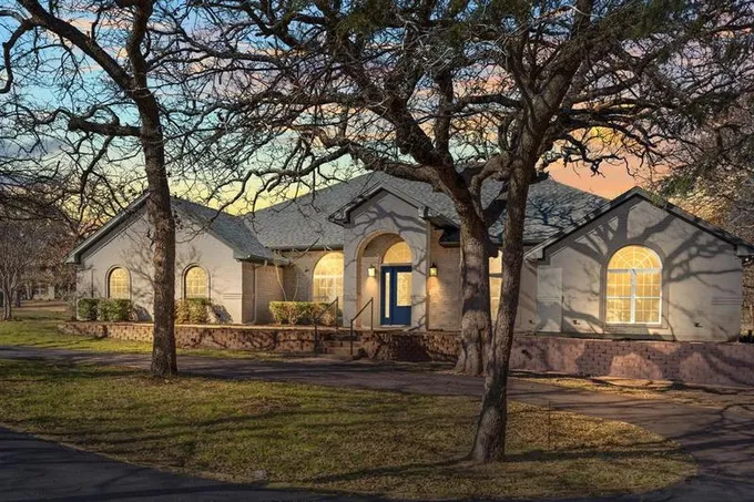 276 Saddle Club Rd, Weatherford, TX 76088 for Sale