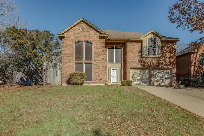 1100 Hyde Park Dr, Mc Kinney, TX 75069 for Sale