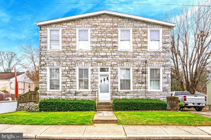 18 Haws Lane, Flourtown, PA 19031 for Sale