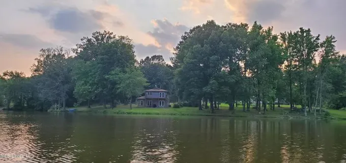Coldwater, Tate County, MS Lakefront Property, Waterfront Property, House for sale Property ID: 418753715
