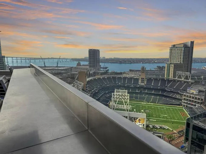 321 10th Ave 305, San Diego, CA 92101 - MLS 240000021 for Sale