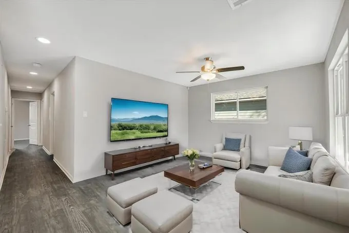 2709 Carpenter Ave, Dallas, TX 75215 for Sale
