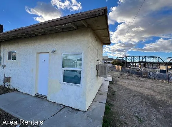 121 E Cottage St - Barstow, CA 92311 - Home For Rent