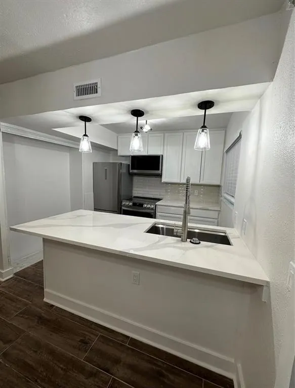 4136 Cole Ave #5, Dallas, TX 75204 for Rent
