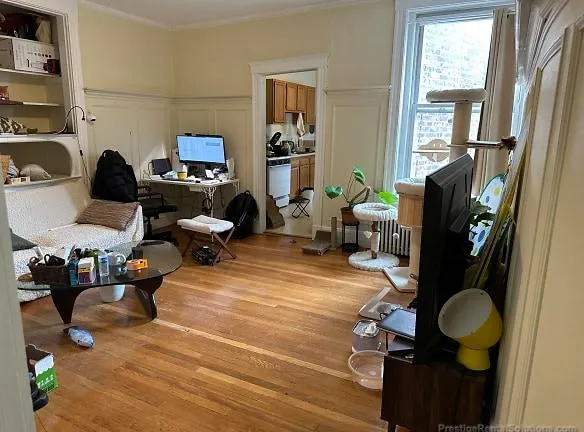 1128 Commonwealth Ave unit 5A - Allston, MA 02134 - Home For Rent