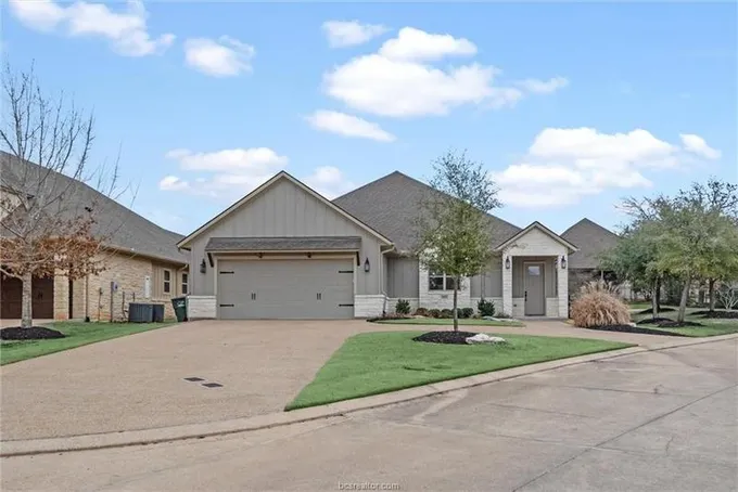 3400 Chenoa Cove, College Station, TX 77845 for Sale
