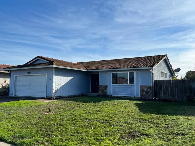 926 Lencoe Dr, Stockton, CA 95210 - MLS 224002563 for Sale