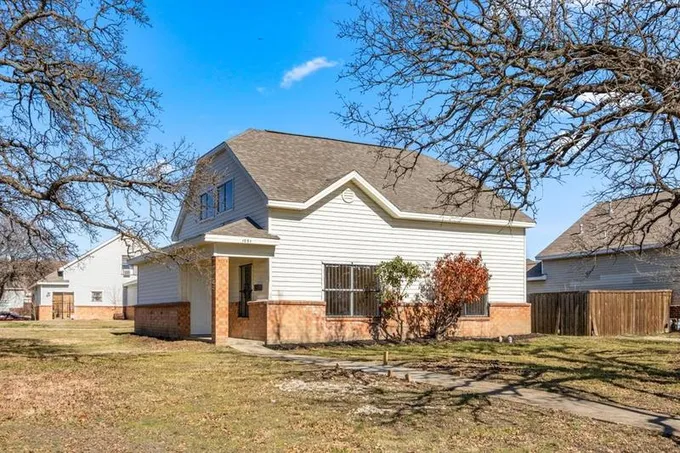 10311 Glen Vista Dr, Dallas, TX 75217 for Sale