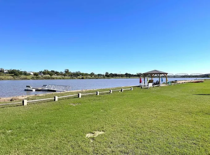 713 Flag Creek Dr, Llano, TX 78643 - MLS 166489 for Sale