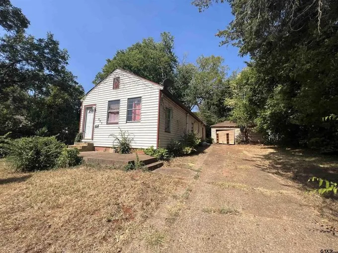 305 Lakeview, Palestine, TX 75801 for Sale