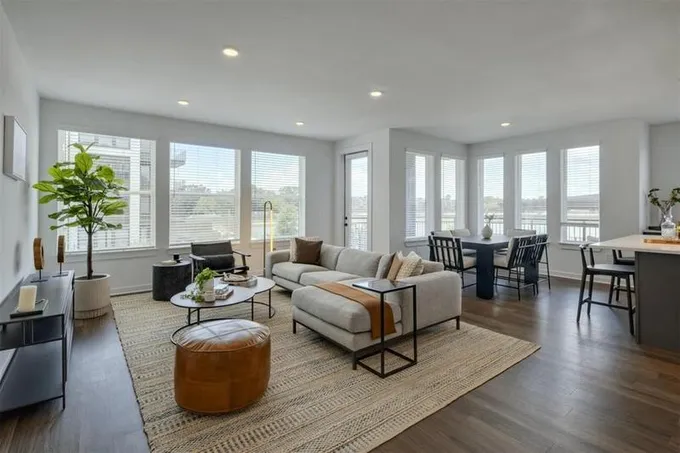10421 Deerwood Rd #3301, Houston, TX 77042 for Rent