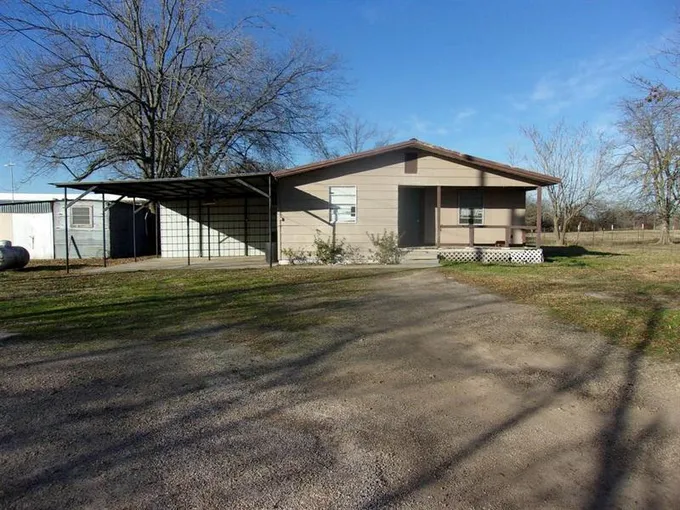1051 Dena Dr, Sulphur Springs, TX 75482 for Sale