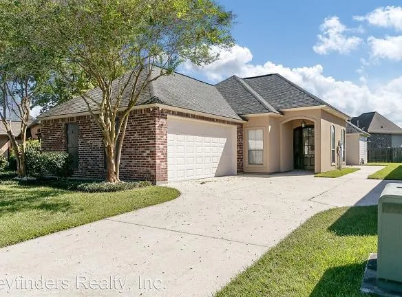 2129 Springtide Dr - Baton Rouge, LA 70810 - Home For Rent
